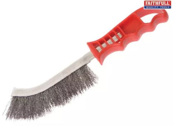 Wire-brush-for-brick-slips