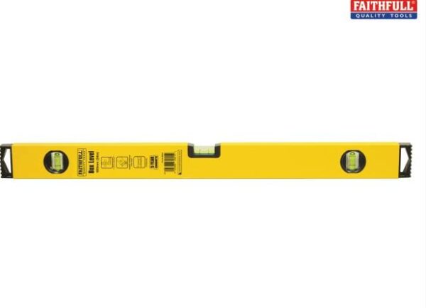 Spirit-level-for-brick-slips